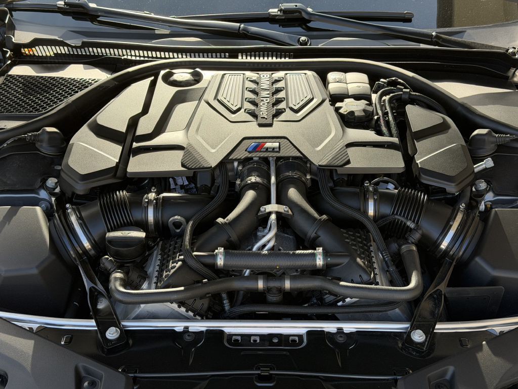 2024 BMW M8 Image 93