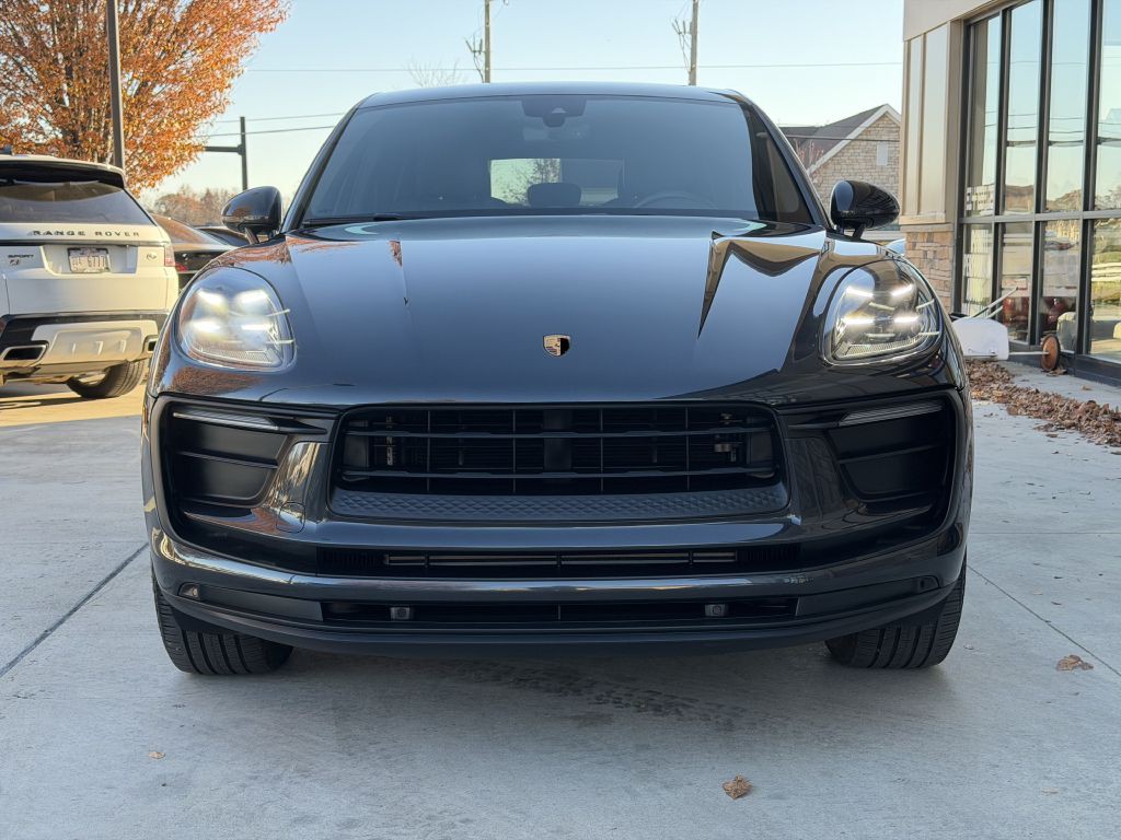 2022 Porsche Macan Image 4