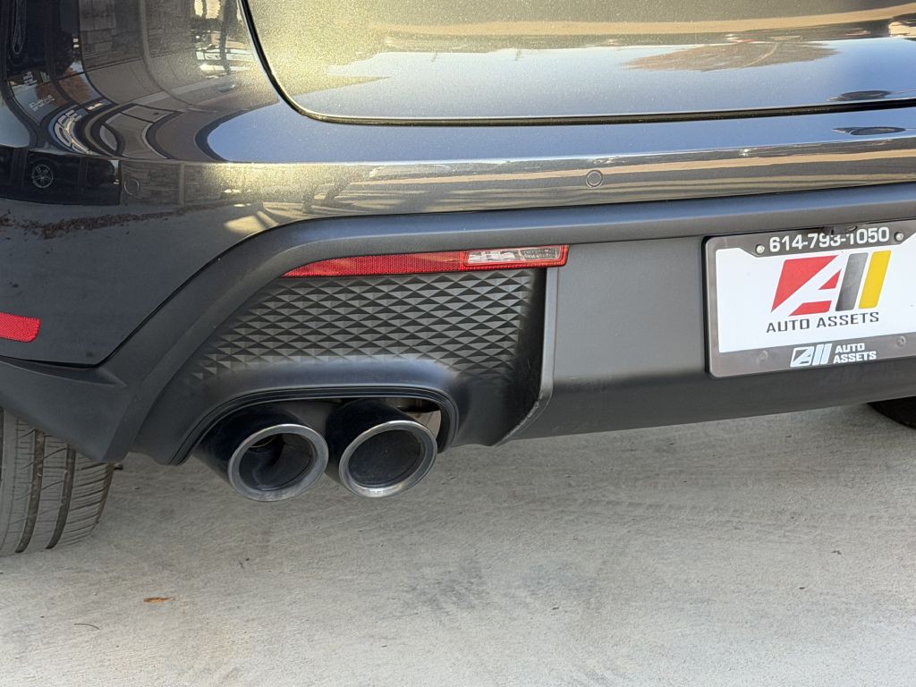 2022 Porsche Macan Image 16