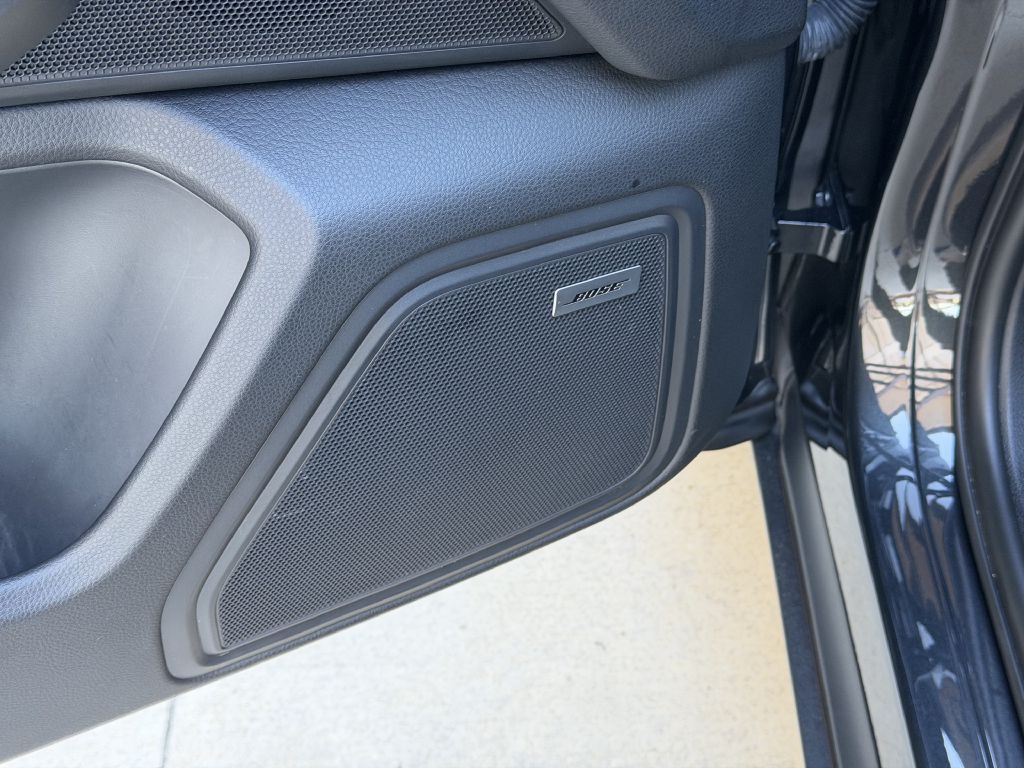 2022 Porsche Macan Image 27