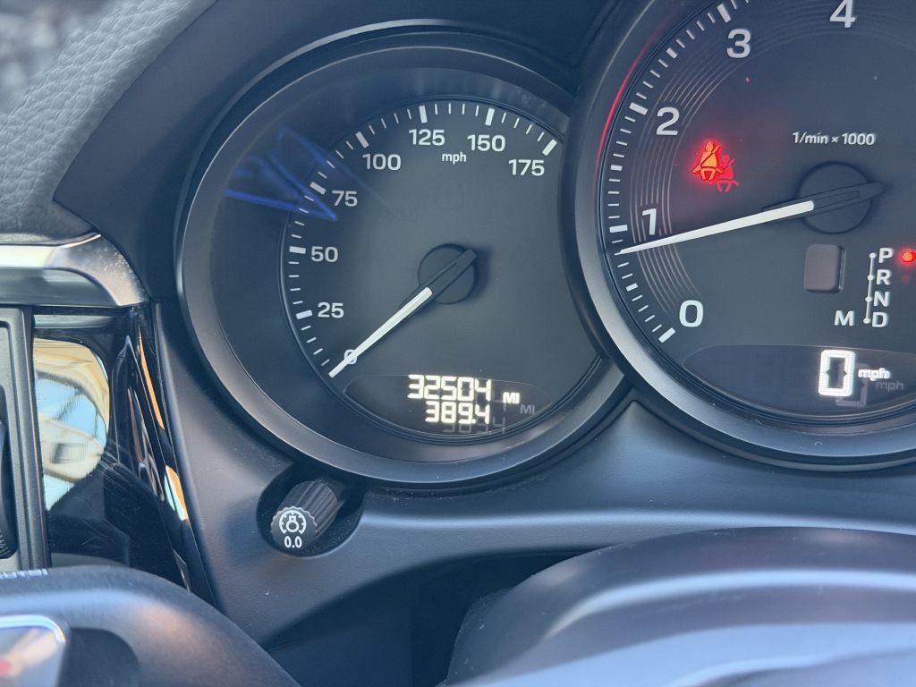 2022 Porsche Macan Image 39