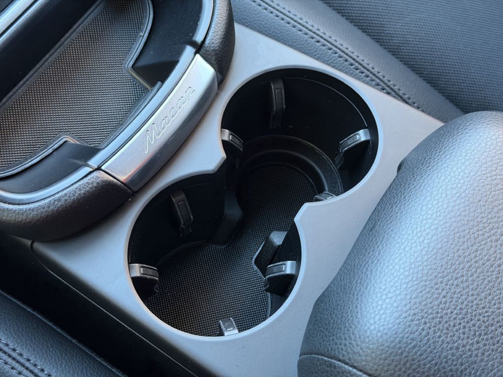 2022 Porsche Macan Image 47