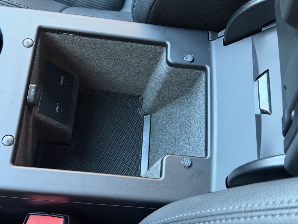 2022 Porsche Macan Image 49