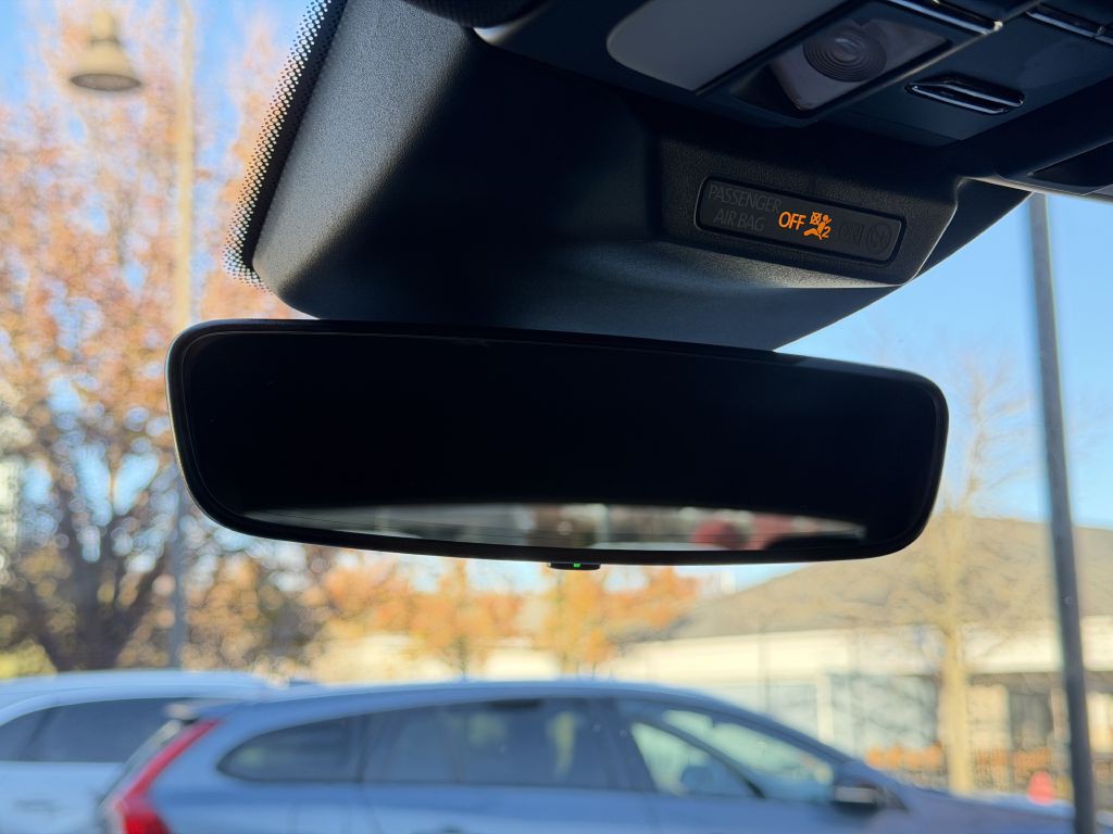 2022 Porsche Macan Image 50