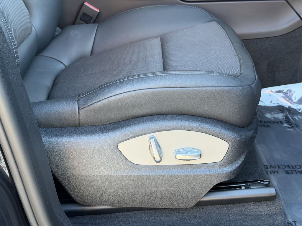 2022 Porsche Macan Image 62