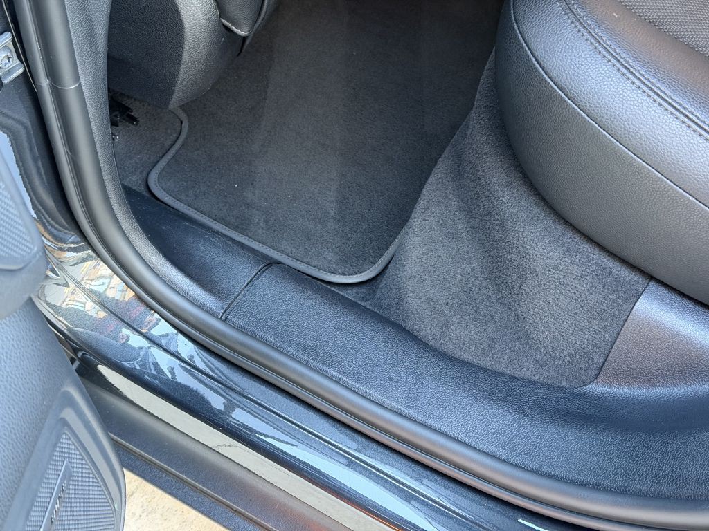 2022 Porsche Macan Image 73