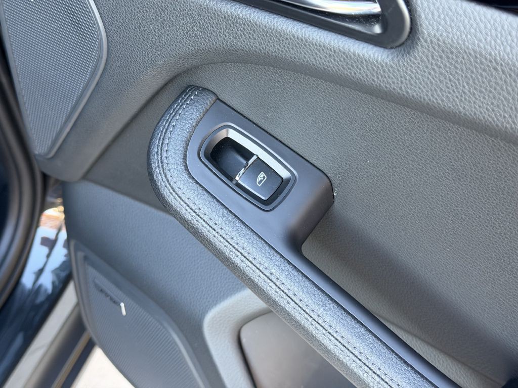 2022 Porsche Macan Image 83