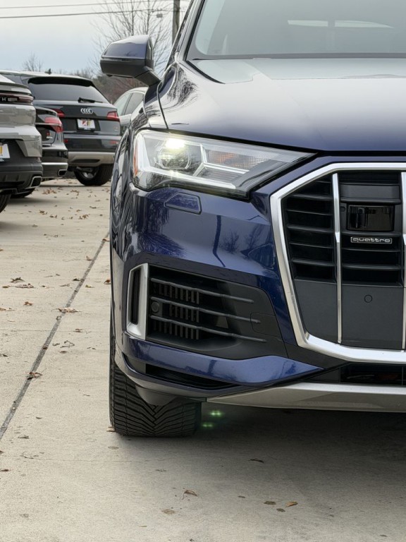 2022 Audi Q7 Image 11
