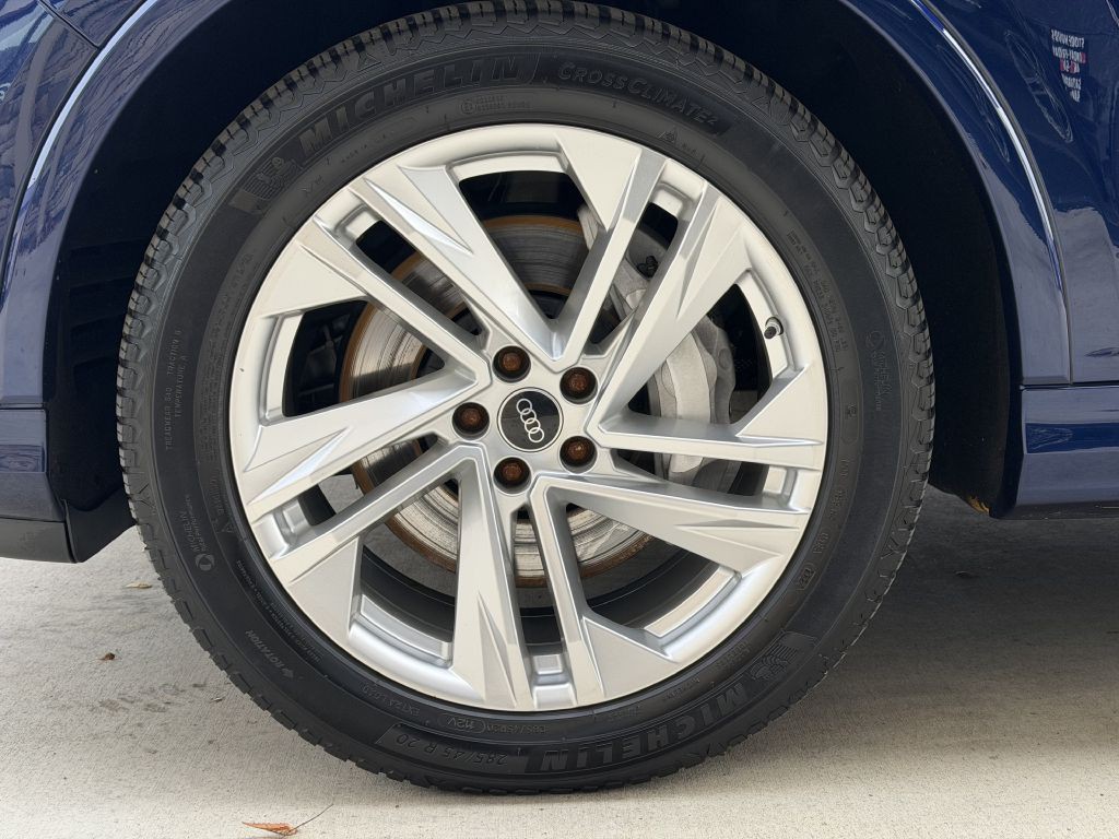 2022 Audi Q7 Image 15