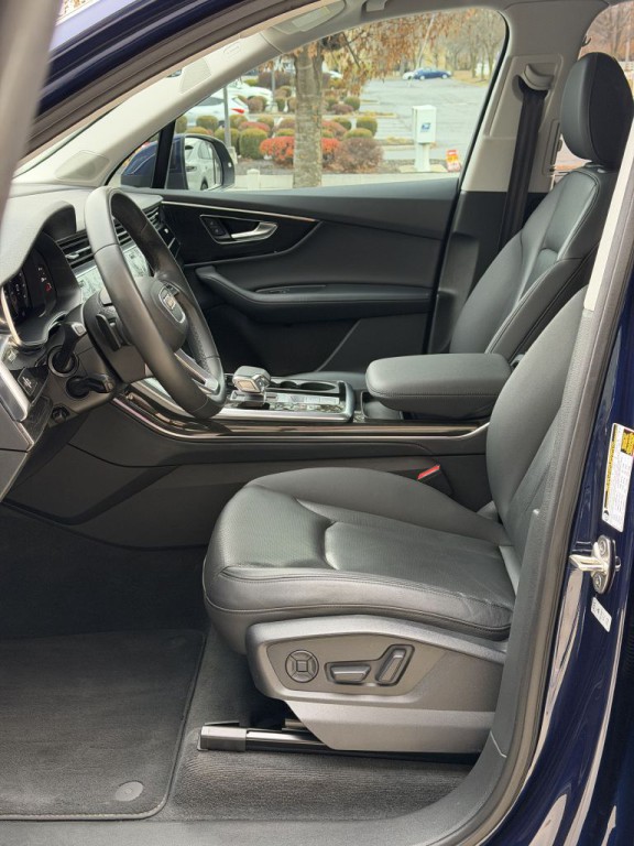 2022 Audi Q7 Image 19