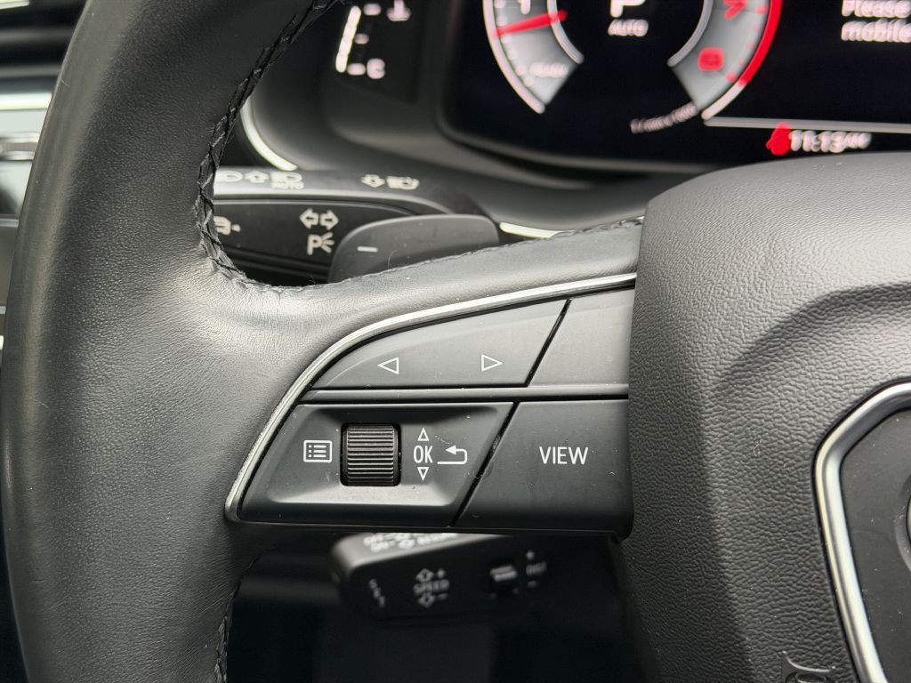 2022 Audi Q7 Image 32