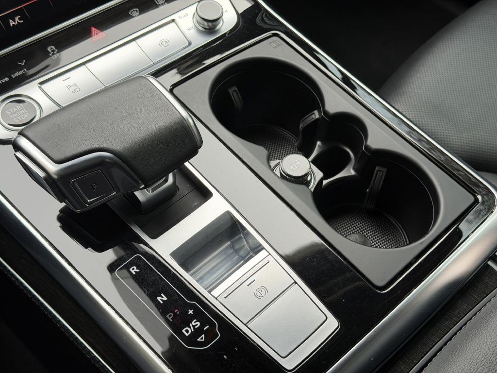 2022 Audi Q7 Image 43