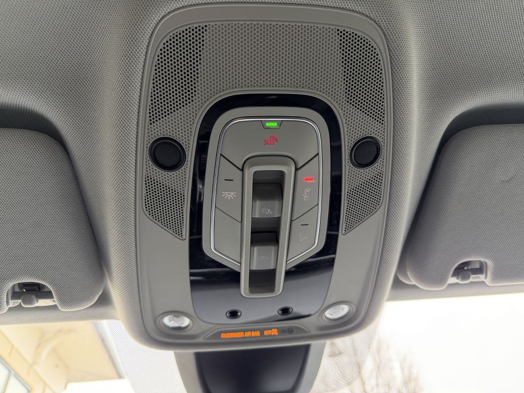 2022 Audi Q7 Image 47