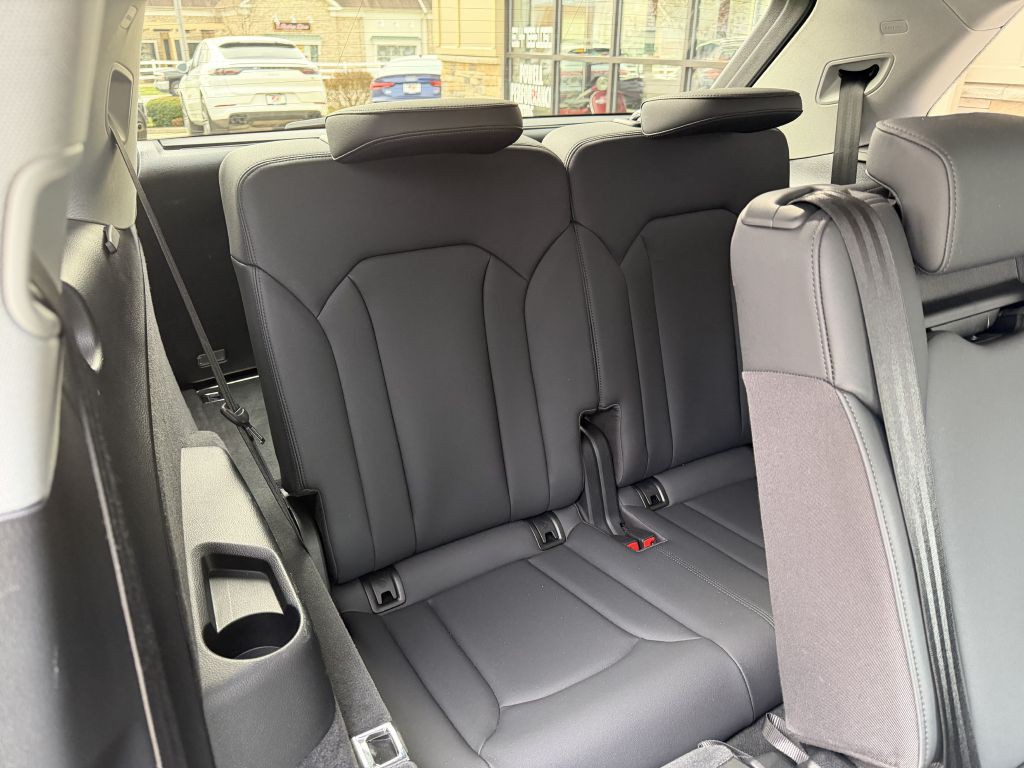 2022 Audi Q7 Image 92