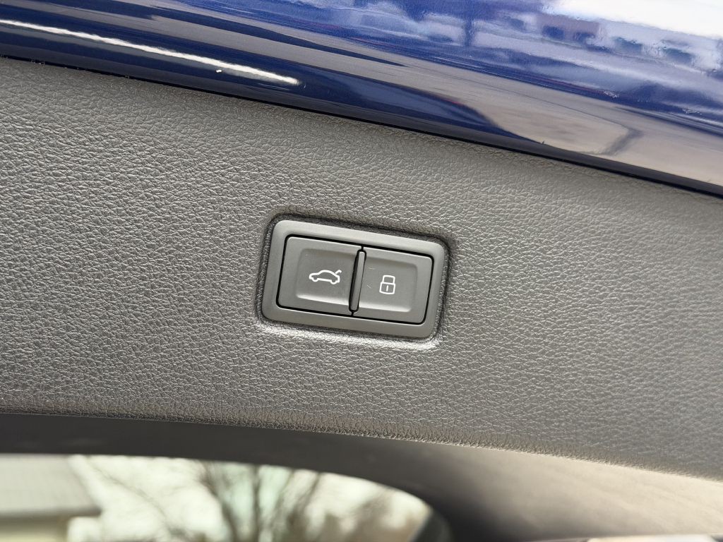 2022 Audi Q7 Image 98