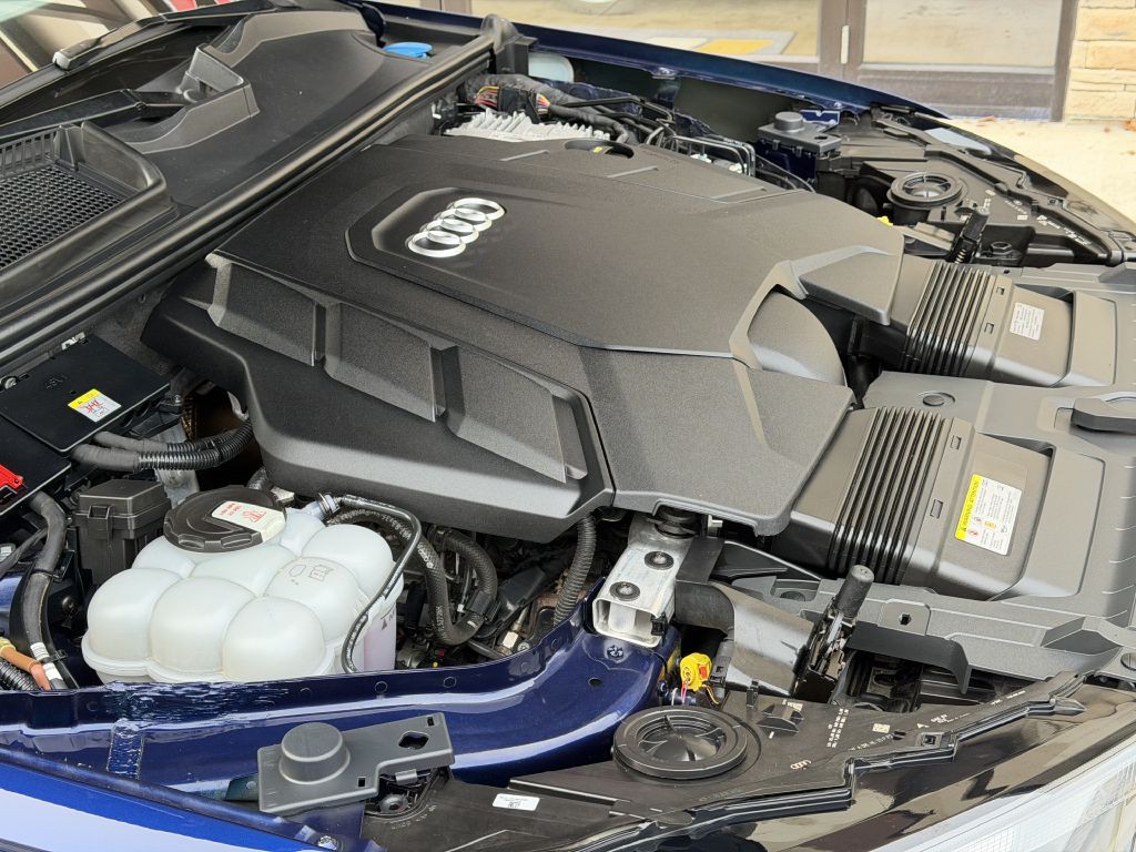 2022 Audi Q7 Image 102