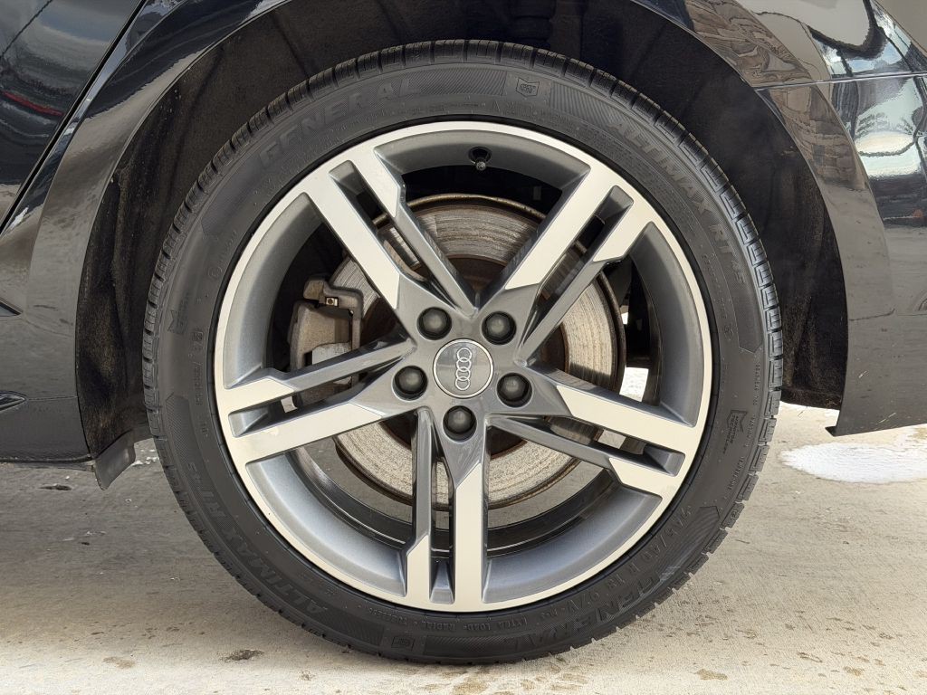 2017 Audi A4 Image 17