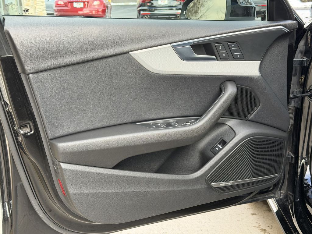 2017 Audi A4 Image 21