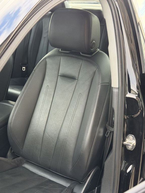 2017 Audi A4 Image 29