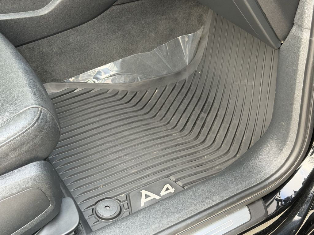 2017 Audi A4 Image 66