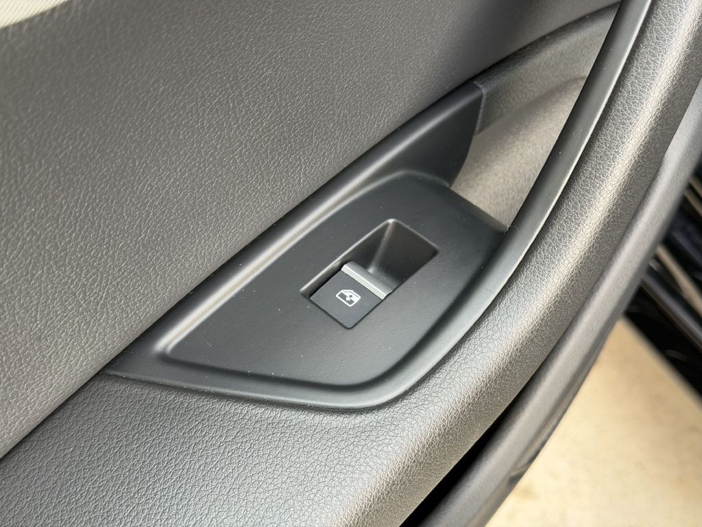 2017 Audi A4 Image 81