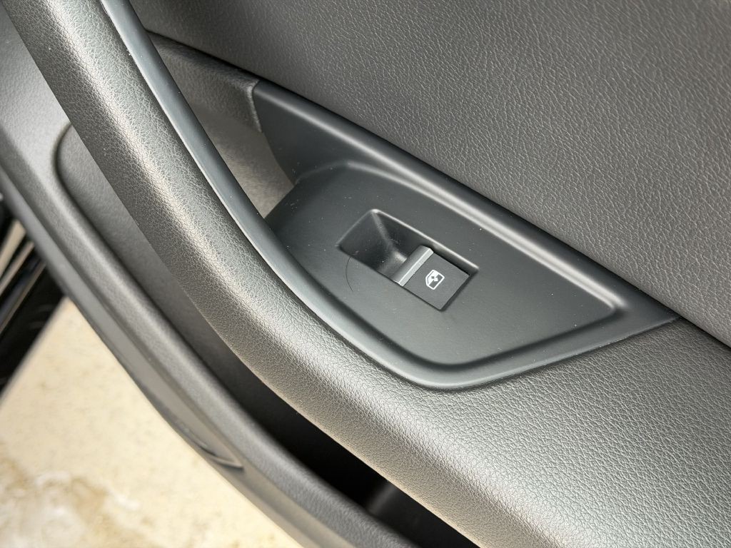 2017 Audi A4 Image 92