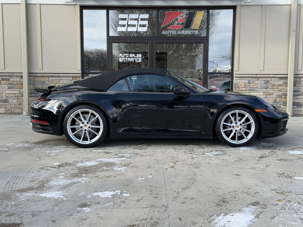 2020 Porsche 911 Image 3