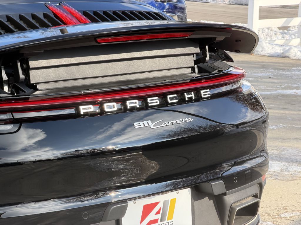 2020 Porsche 911 Image 16