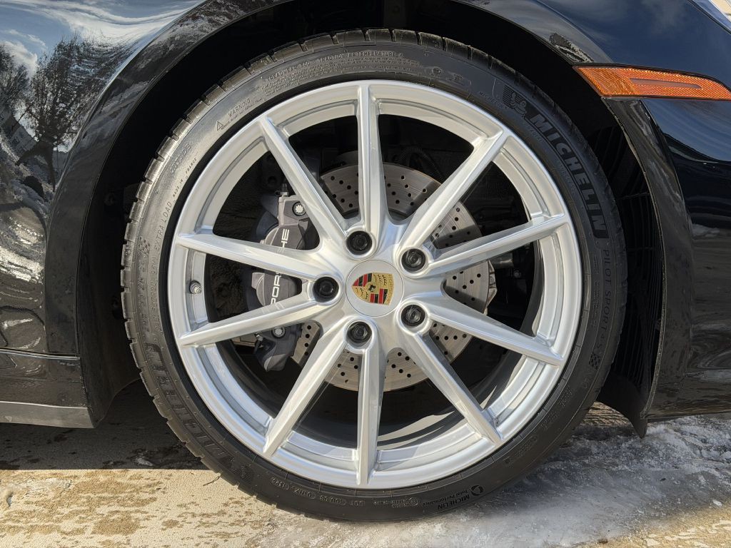 2020 Porsche 911 Image 20