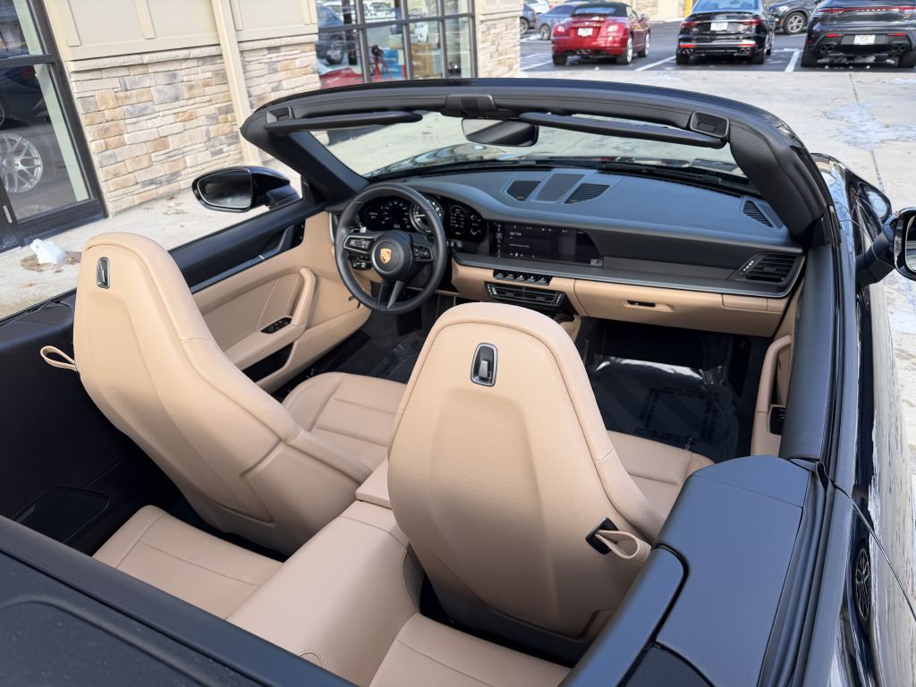 2020 Porsche 911 Image 74