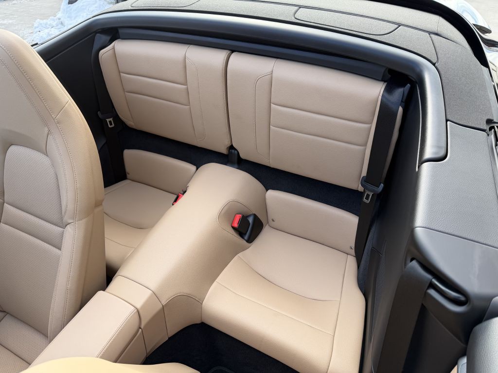 2020 Porsche 911 Image 76