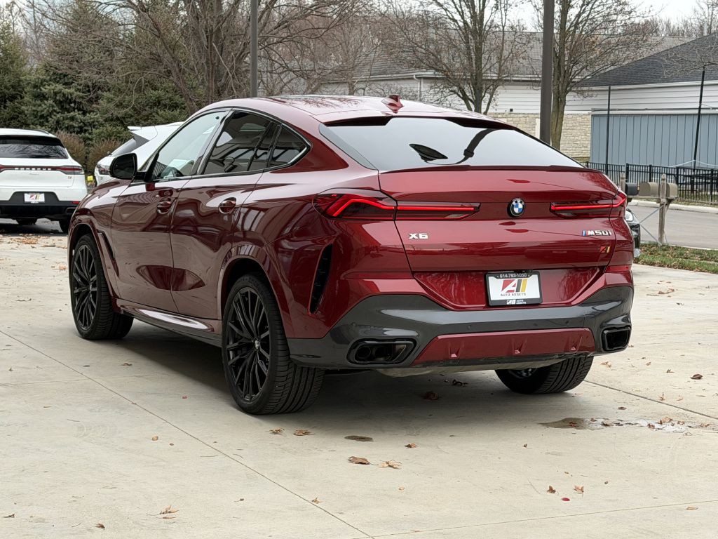2023 BMW X6 Image 9