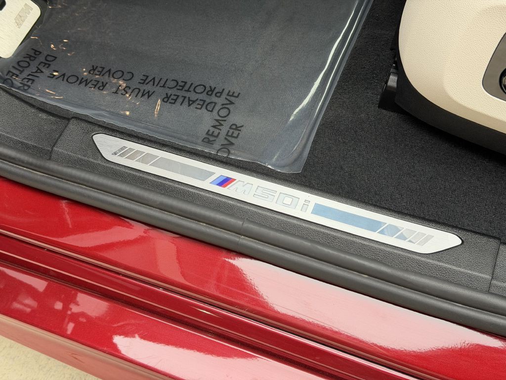 2023 BMW X6 Image 25