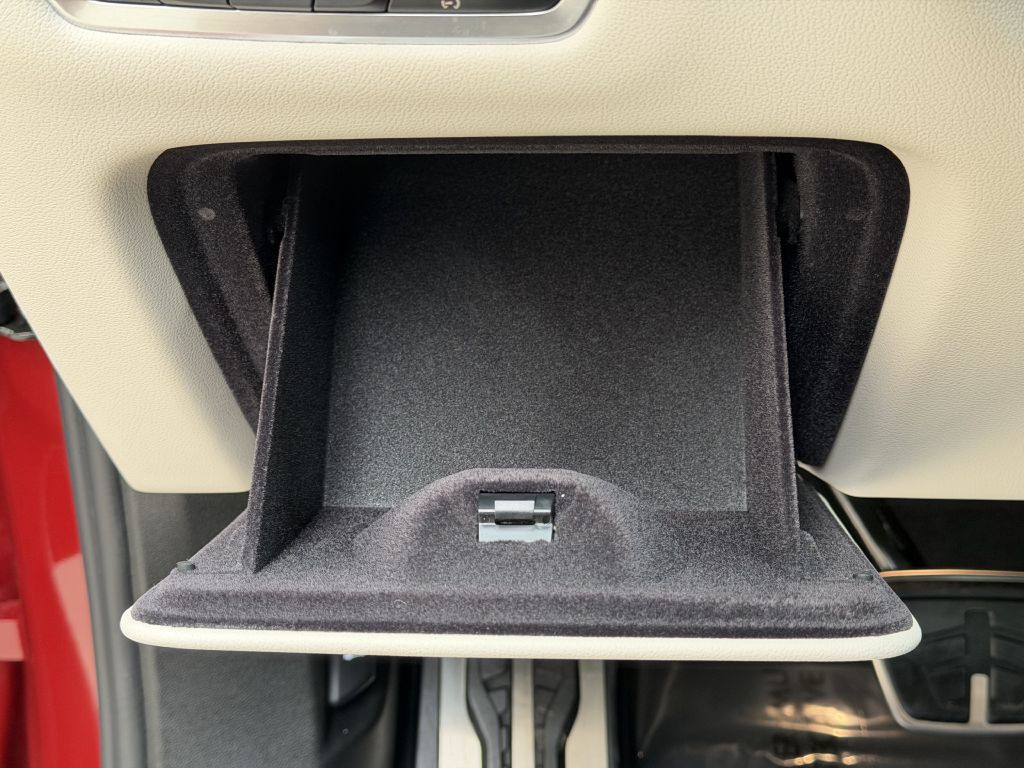 2023 BMW X6 Image 33