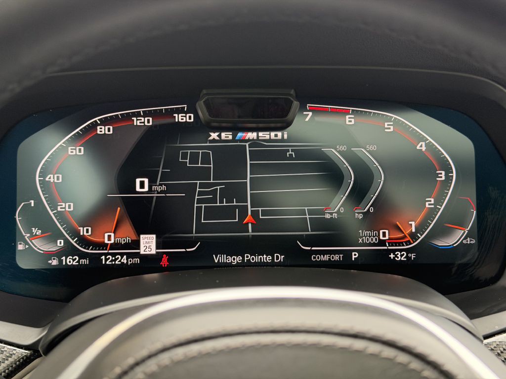 2023 BMW X6 Image 38