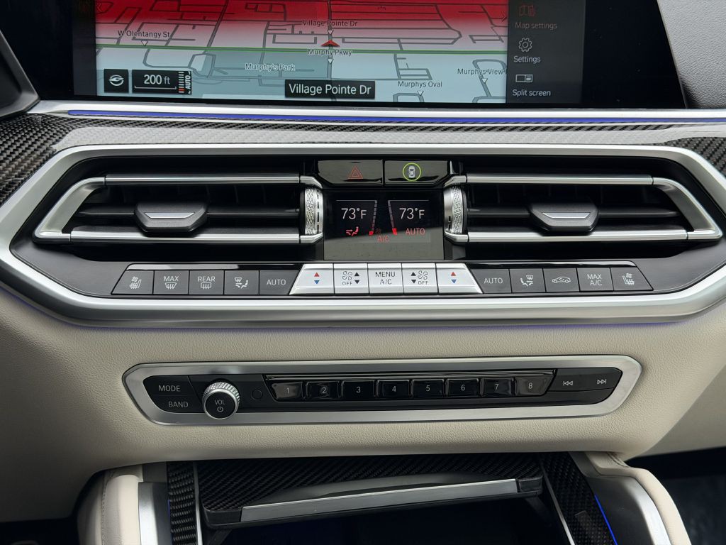 2023 BMW X6 Image 44