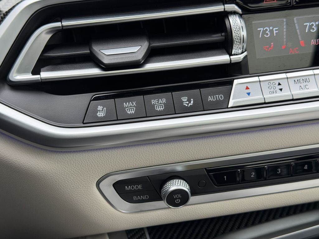 2023 BMW X6 Image 45