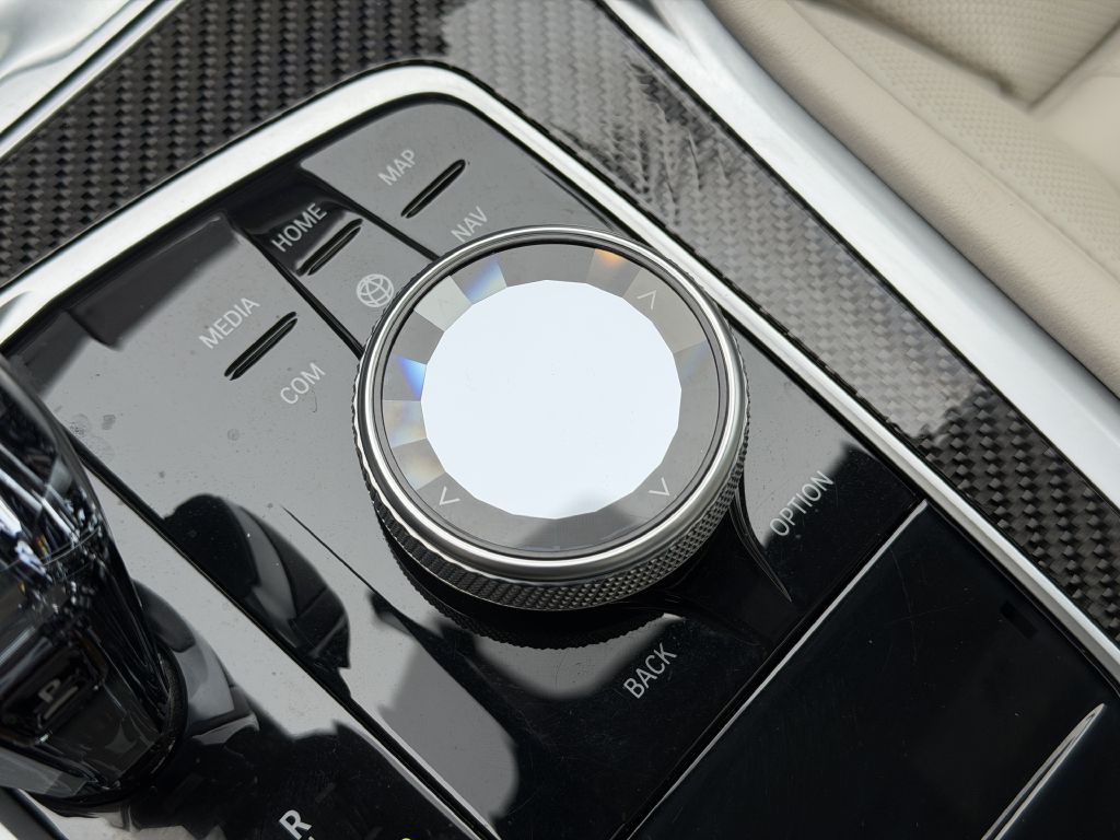 2023 BMW X6 Image 52