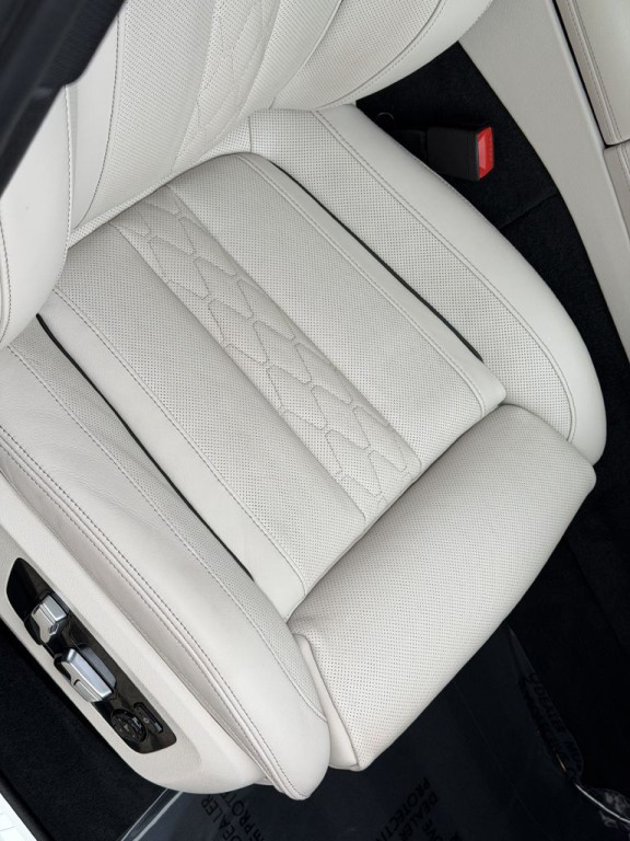 2023 BMW X6 Image 70