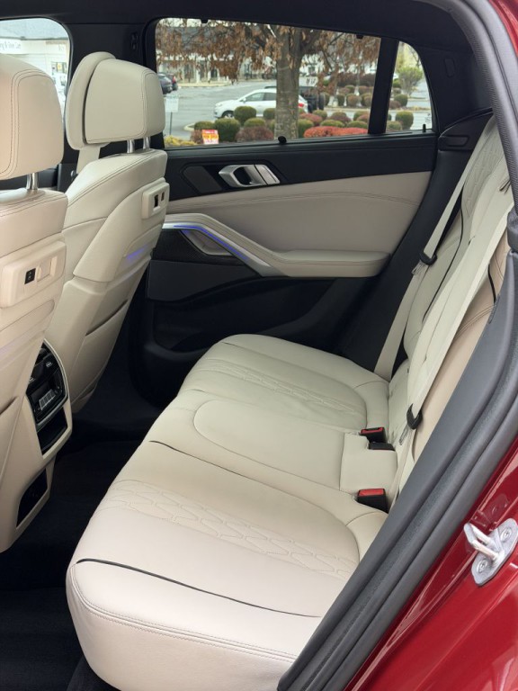 2023 BMW X6 Image 76