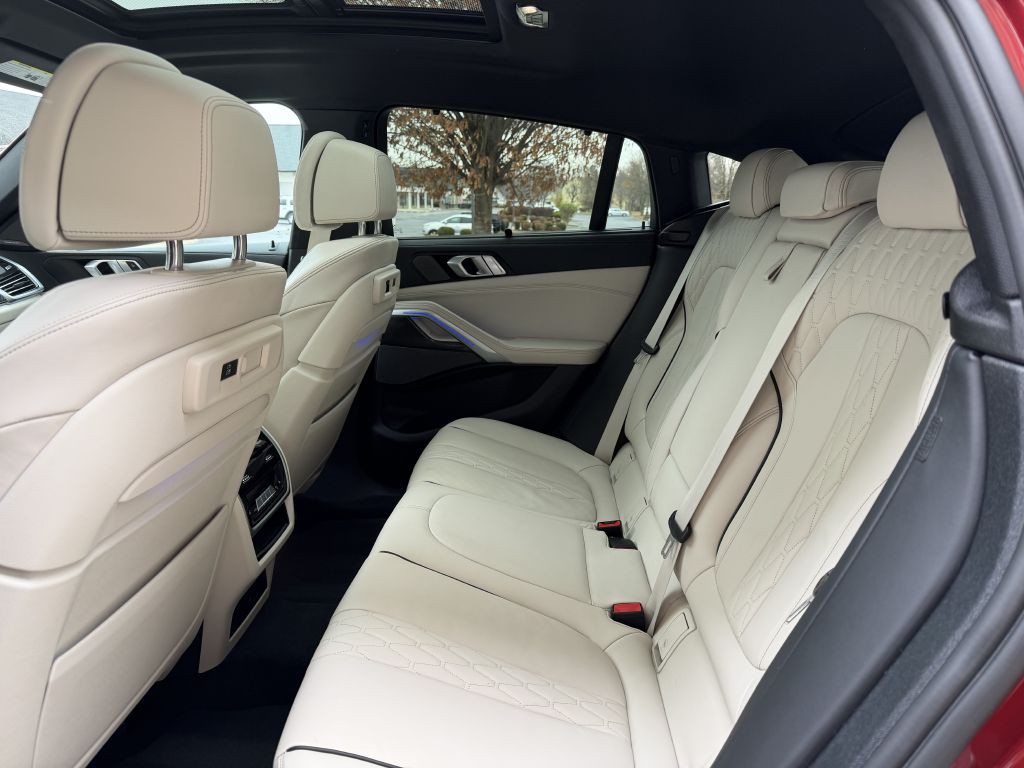 2023 BMW X6 Image 86