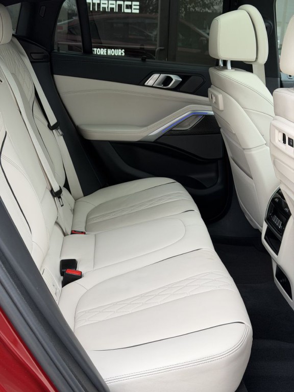 2023 BMW X6 Image 90
