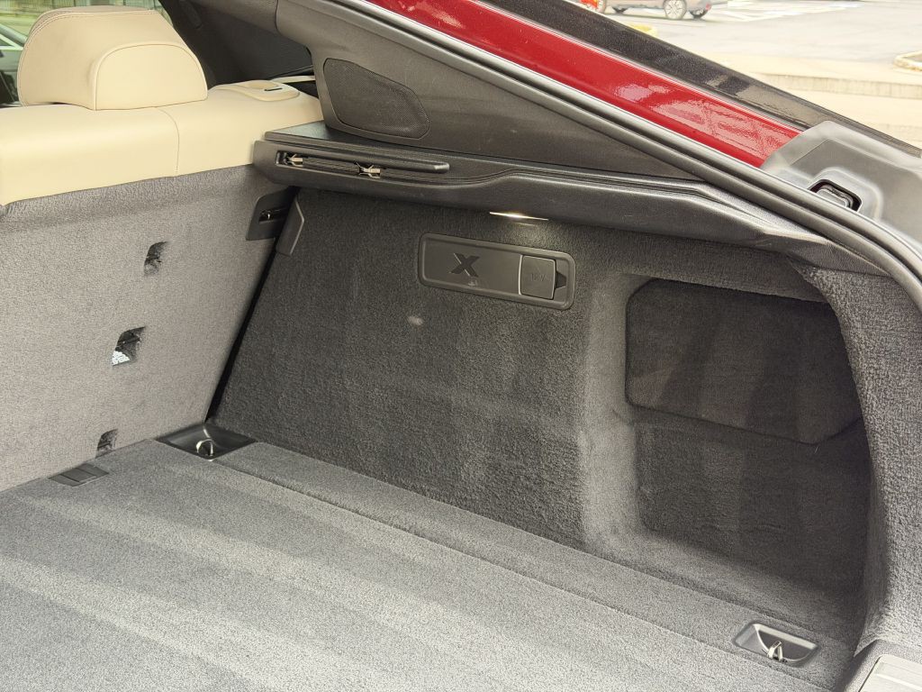 2023 BMW X6 Image 105