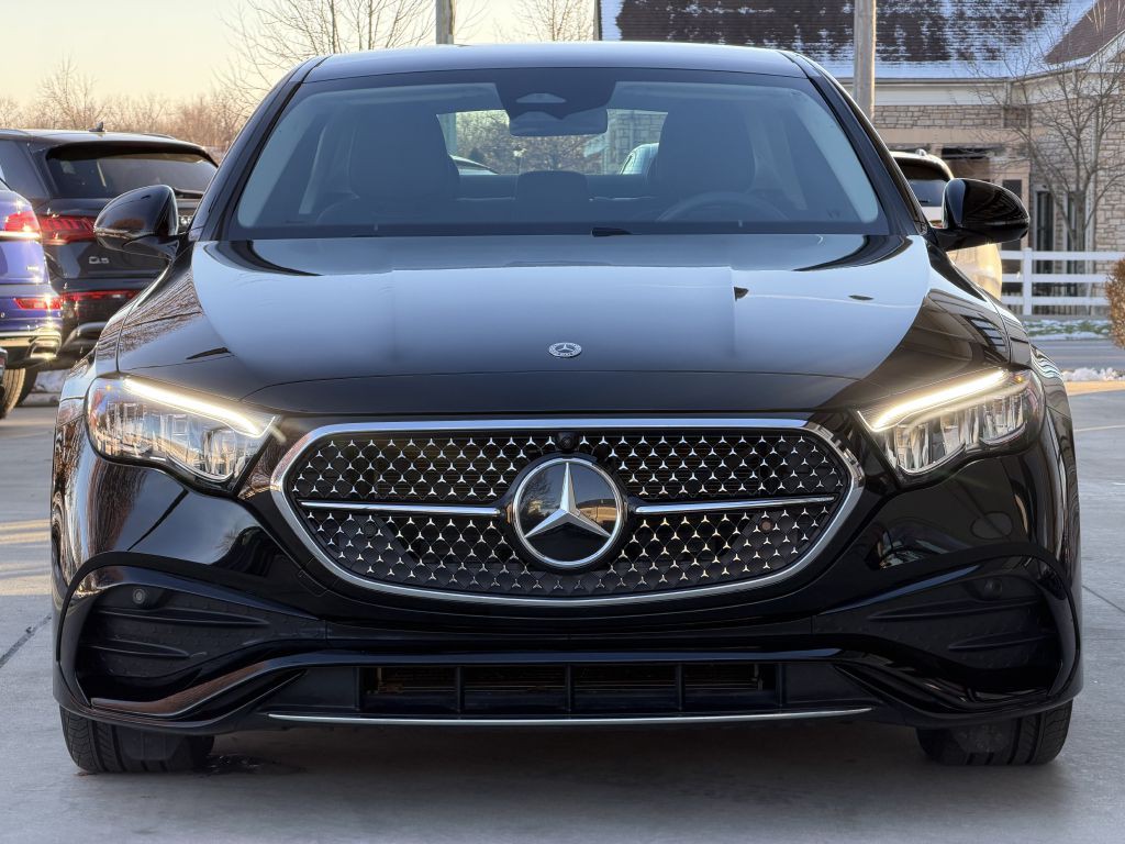 2025 Mercedes-Benz E-Class Image 4
