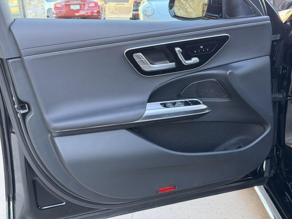 2025 Mercedes-Benz E-Class Image 16