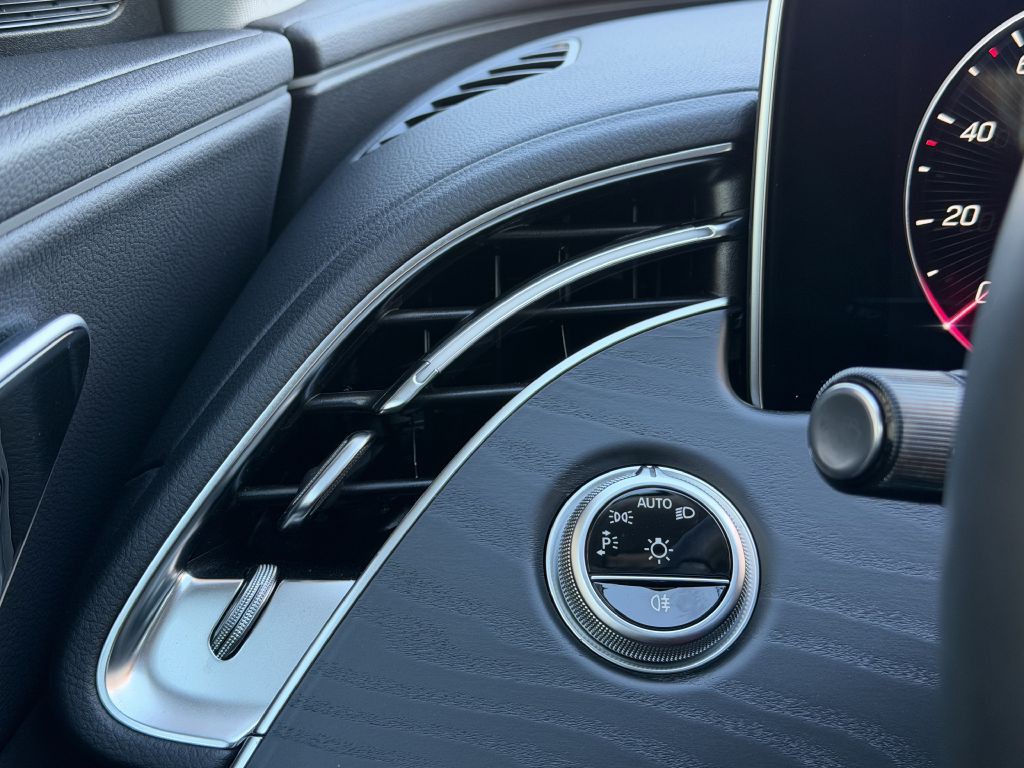 2025 Mercedes-Benz E-Class Image 27