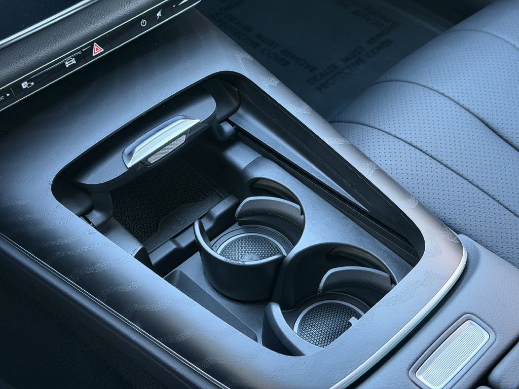 2025 Mercedes-Benz E-Class Image 44