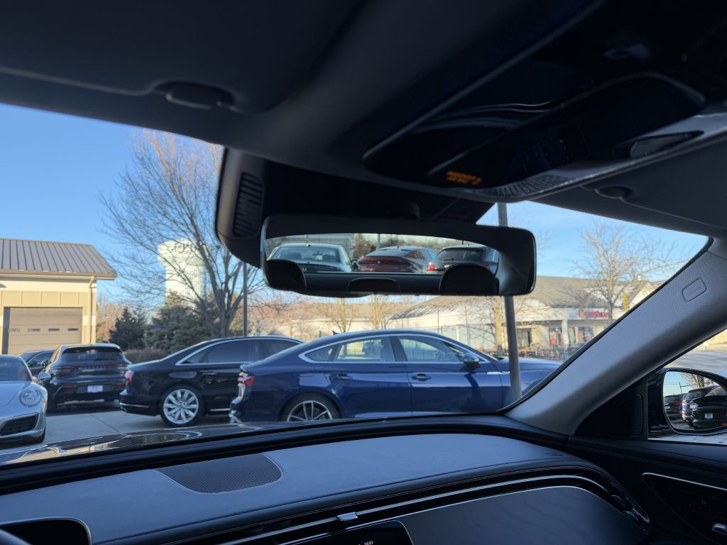 2025 Mercedes-Benz E-Class Image 48