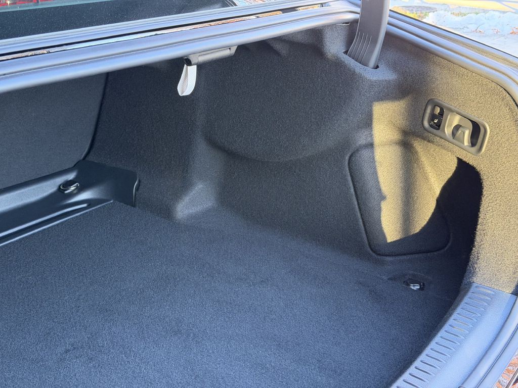 2025 Mercedes-Benz E-Class Image 88