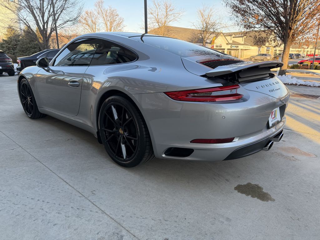 2017 Porsche 911 Image 7